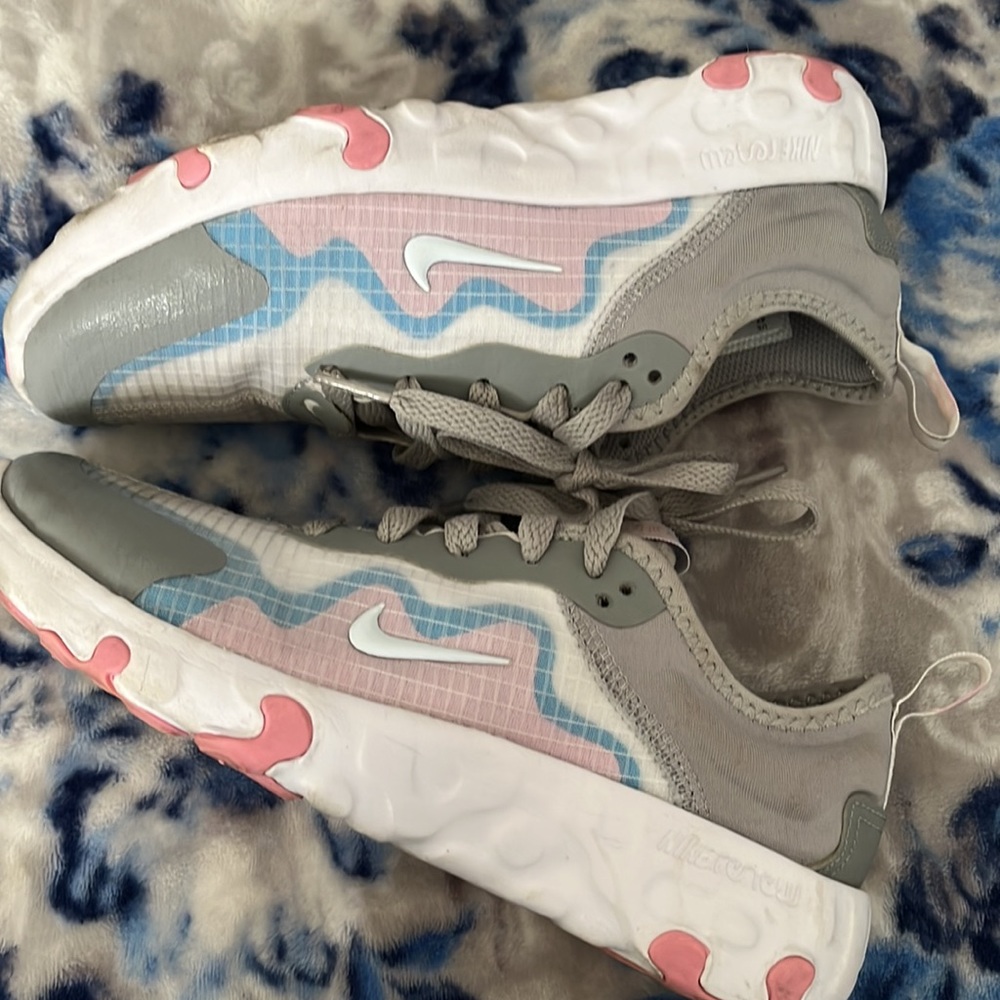 Nike renew